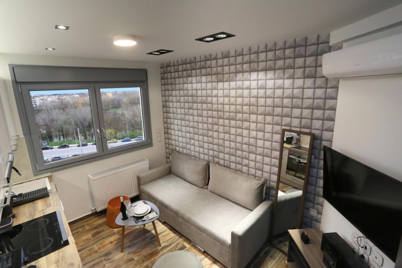 La Larissa Luxury Apartments Dafne Exterior foto