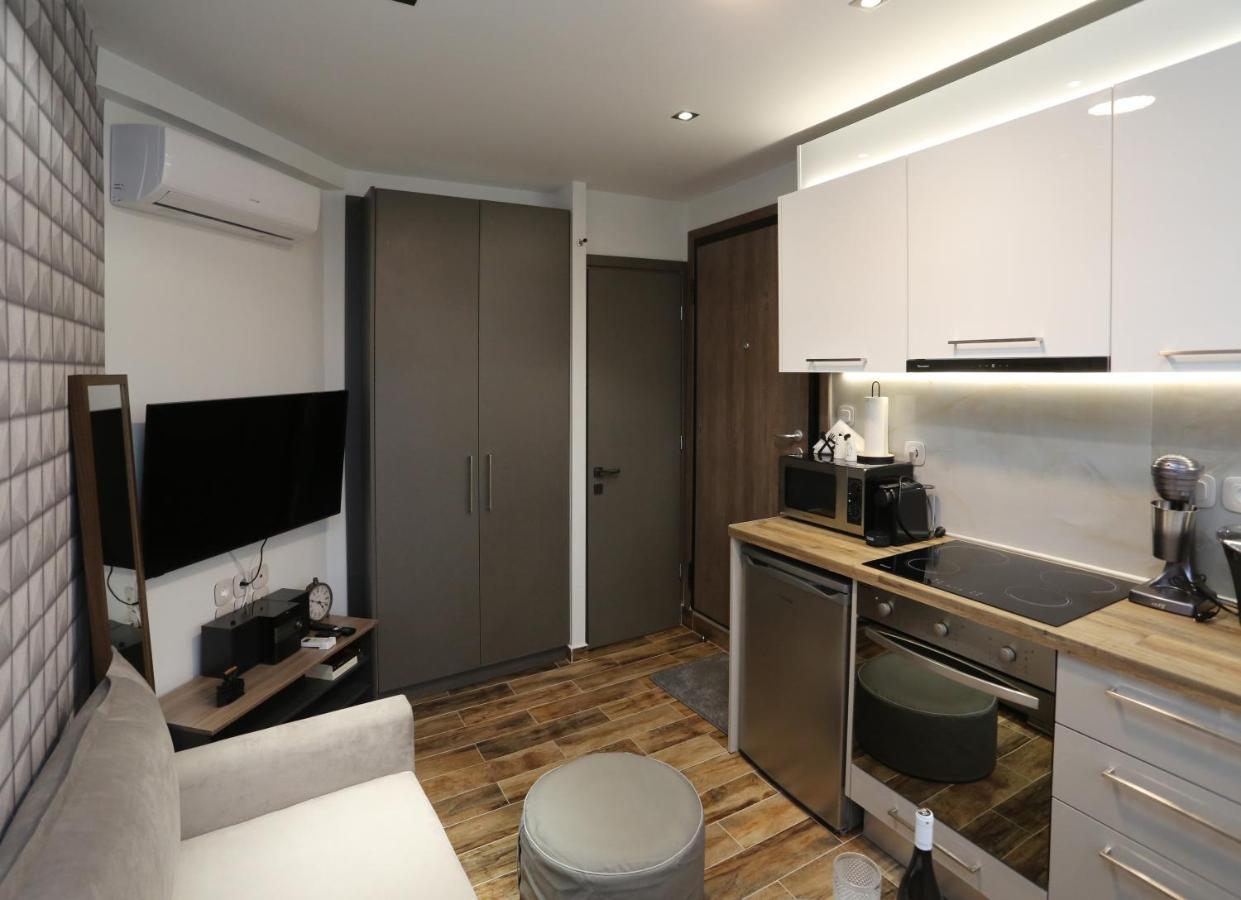 La Larissa Luxury Apartments Dafne Exterior foto