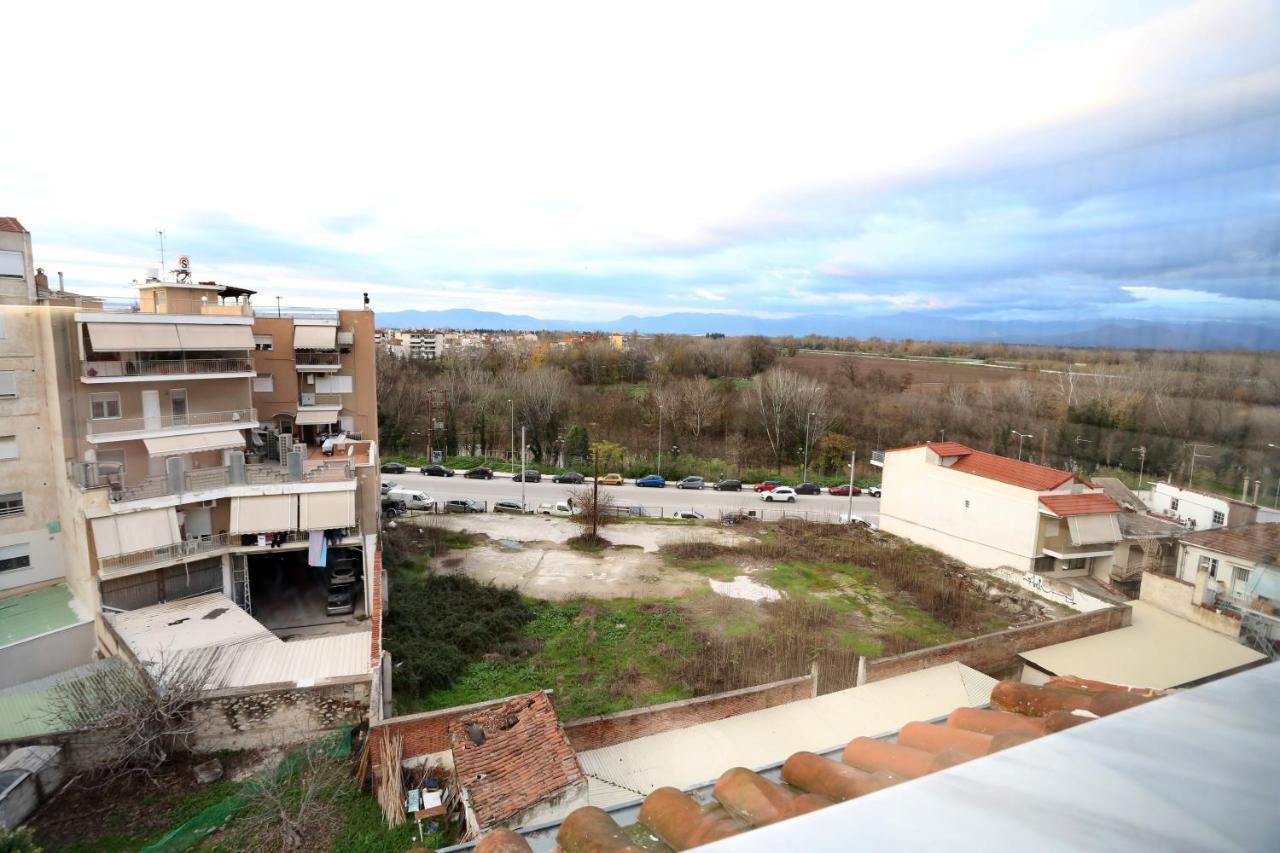 La Larissa Luxury Apartments Dafne Exterior foto