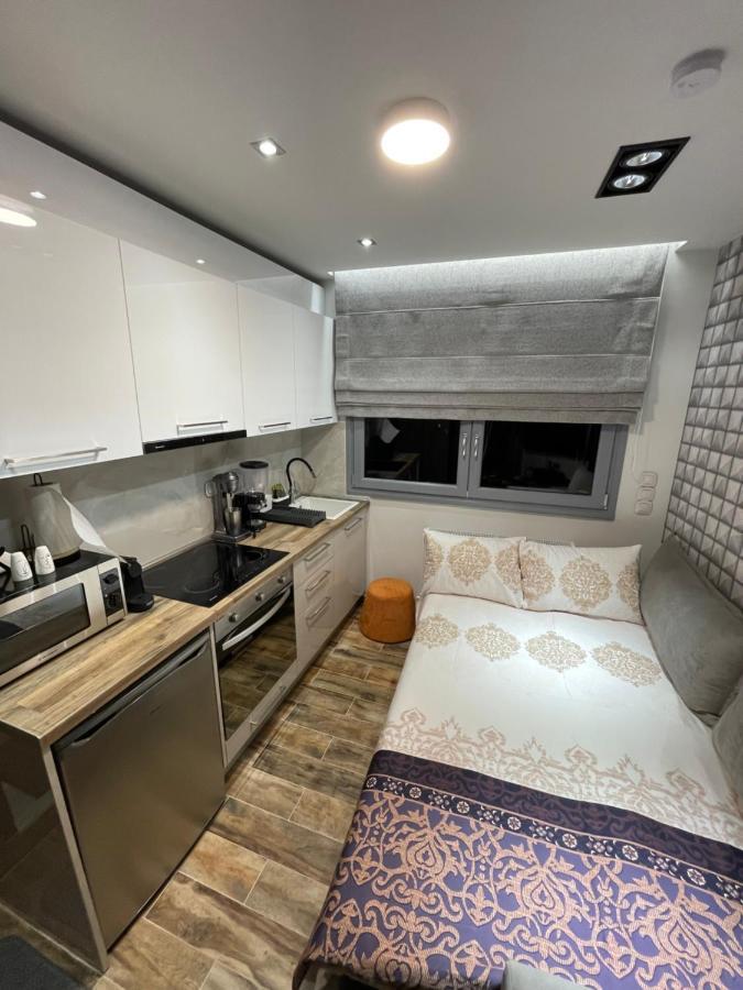 La Larissa Luxury Apartments Dafne Exterior foto